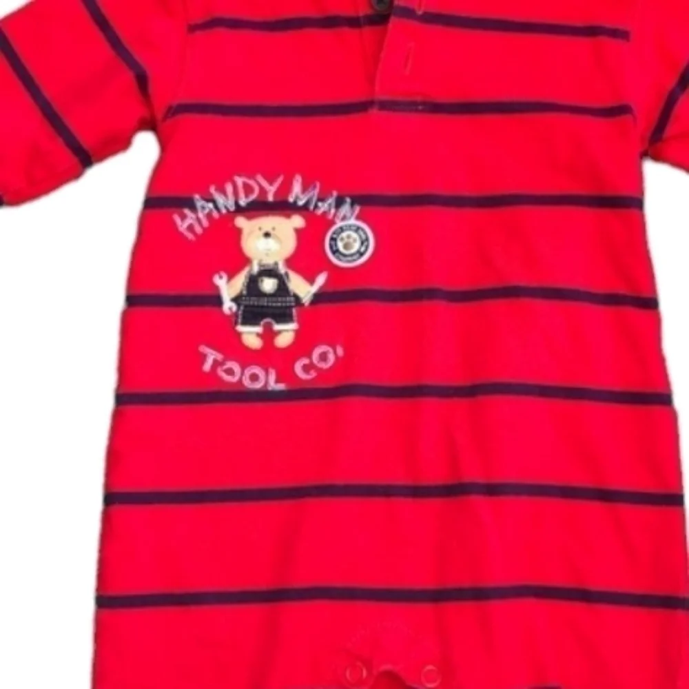 Carter’s size 9 months long sleeve onesie